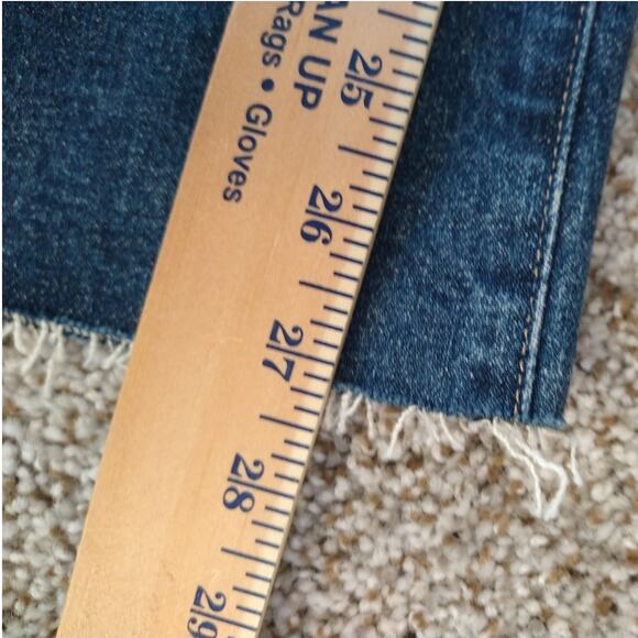 FLAWED** NWT AG Jeans Saige Wide Leg Fray Crop Women's size 29 - Picture 14 of 15